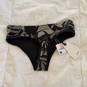 Prana Upswell Reversible Bikini Bottom XS Black Floral Swim Bottoms NWT